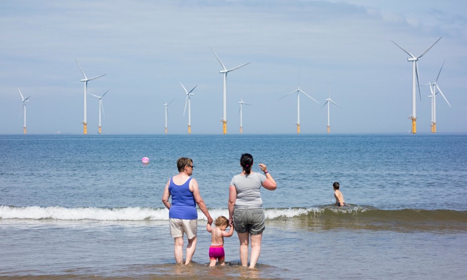 Westermost_Rough_windfarm_8km_177m.jpg